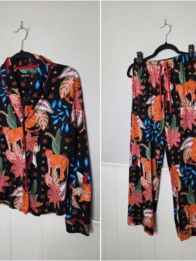 ROOM SERVICE Tiger Palm Print Pajama Set